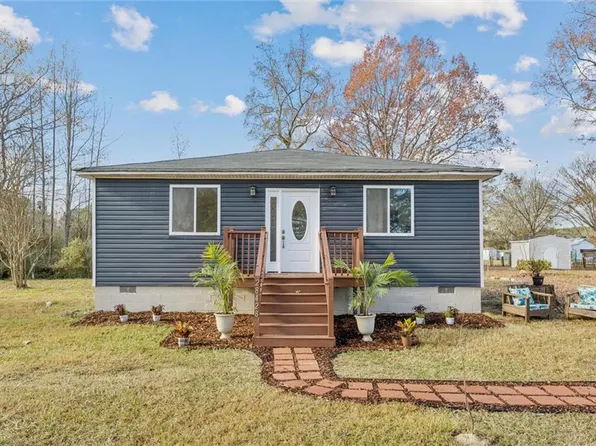 28428 Westbrook St, Newsoms, VA 23874