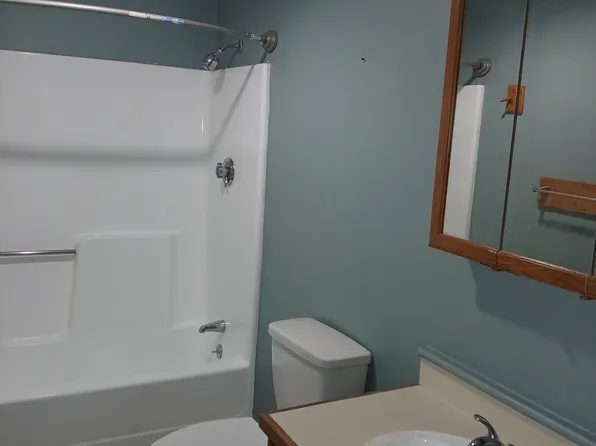 145 Woonasquatucket Ave APT 5, North Providence, RI 02911