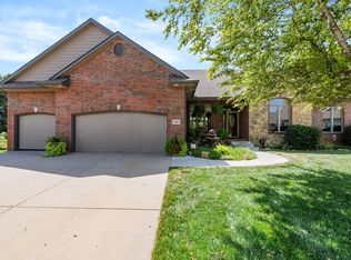 4302 N Barton Creek Cir, Wichita, KS 67226