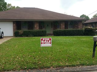 139 Clausen Rd, Belle Chasse, LA 70037