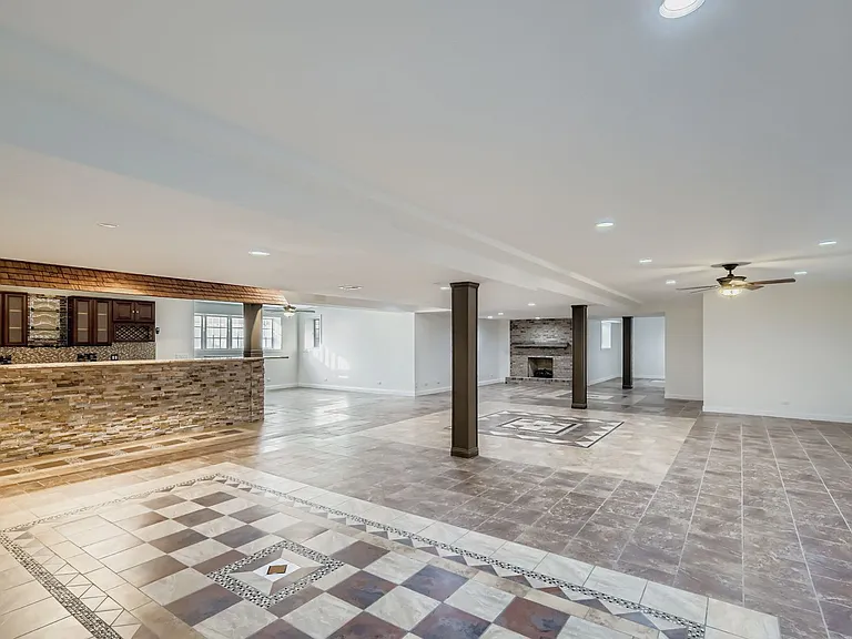1161 Gavin Ct — Photo 45