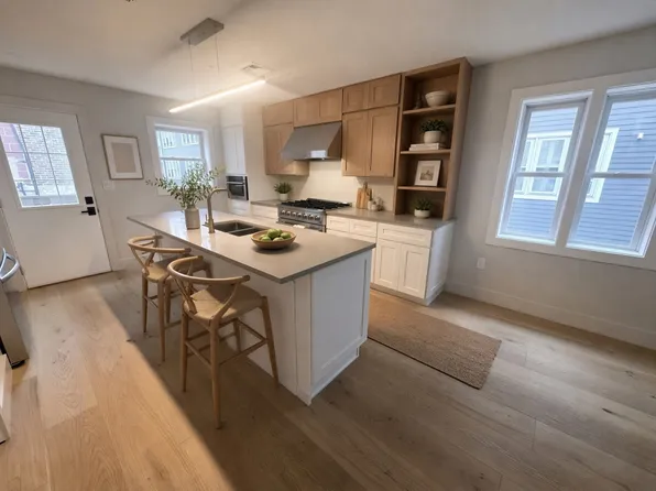 122 W 7th St #E, Boston, MA 02127