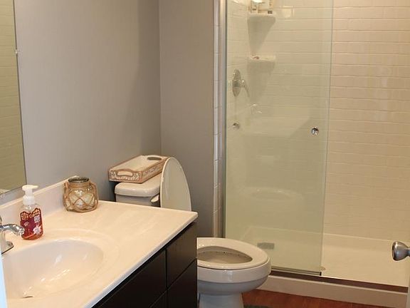 5th image of 733 N Capitol Ave APT 28