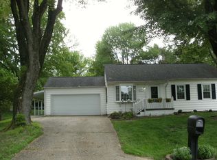 547 W Dogwood Ln, Bloomington, IN 47404