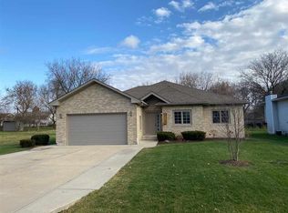 310 Benedict Dr SW, Poplar Grove, IL 61065