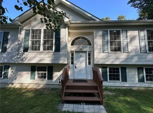 18 Penny Ln, Otisville, NY 10963