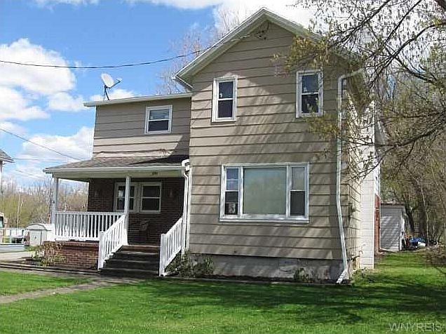 1st image of 305 Leicester St