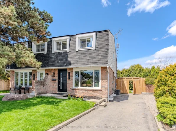 2365 Delkus Cres, Mississauga, ON L5A 1K8