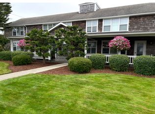 417 S Edgewood St APT 4, Seaside, OR 97138