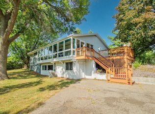 1025 Century Ave S, Maplewood, MN 55119