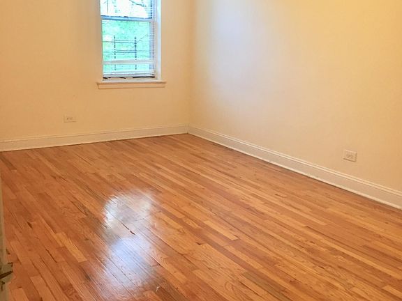 3rd image of 86 Midland Pkwy #1