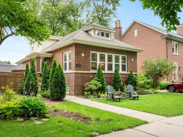10543 S Hamilton Ave, Chicago, IL 60643