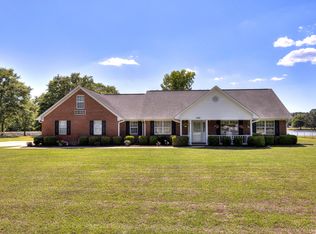 495 E Emerald Lake Dr, Sumter, SC 29153