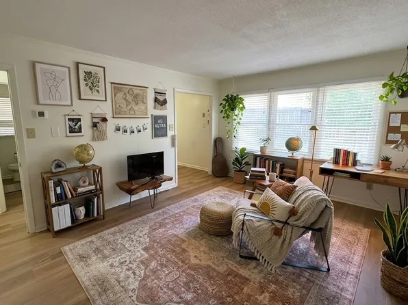 168 W Braxton Foushee St #4, Carrboro, NC 27510