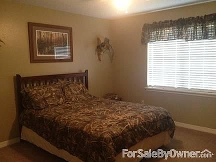 3rd image of 215 Winterwood Dr