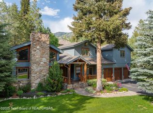 445 Aspen Ridge Trl, Alpine, WY 83128