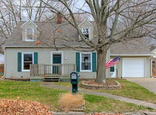 819 S Benton St, Hastings, MI