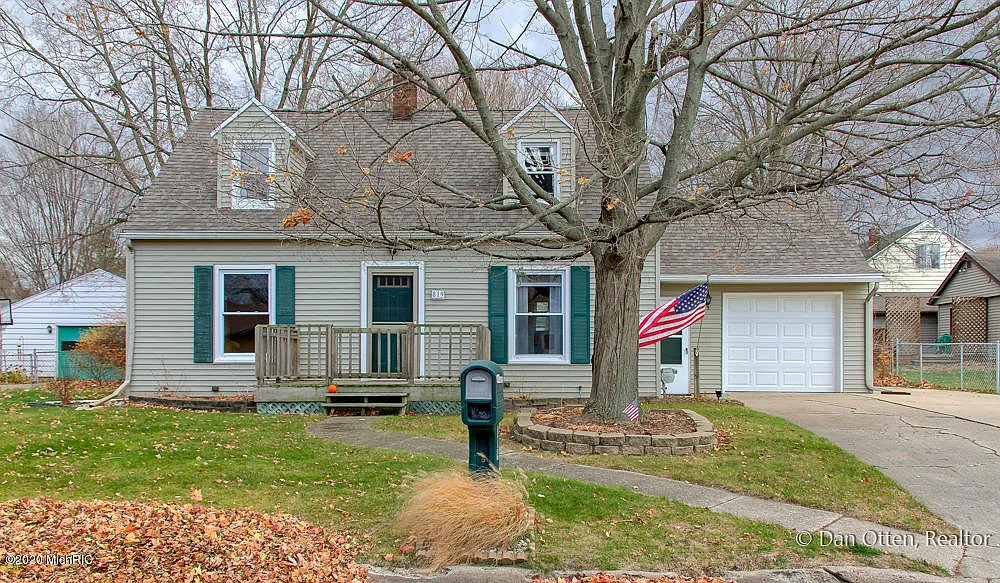 819 S Benton St photo 1