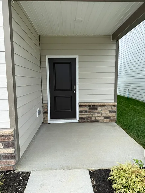 4 bed, 2.5 bath, 1953 sqft, $2,950 — Photo 2