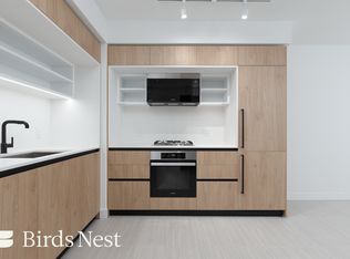 5058 Joyce St #608, Vancouver, BC V5R 0J9