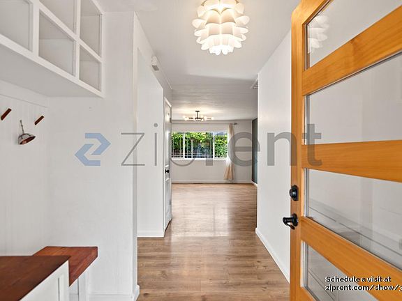 5th image of 2831 Petunia Ct