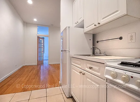 Rented by Copperwood Real Estate | media 9