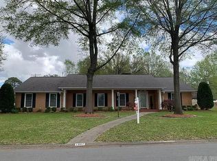 1907 Strait Pl, Stuttgart, AR 72160