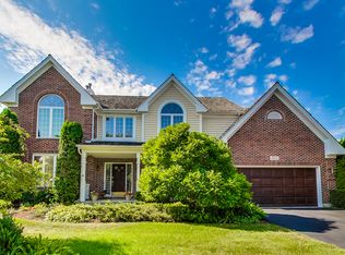 1413 Castleton Rd, Libertyville, IL 60048