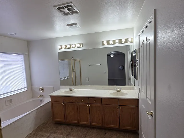 1423 Orange Jubilee Rd — Photo 70