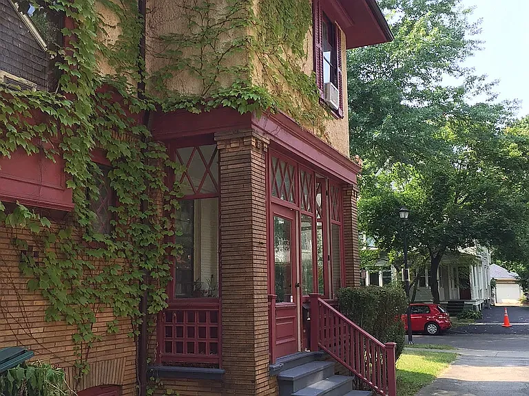 170 Dartmouth St — Photo 2
