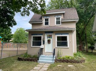 617 S Pine St, Mount Pleasant, MI 48858