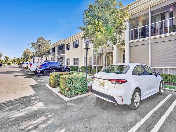 2nd image of 160 Cypress Club Dr APT 614