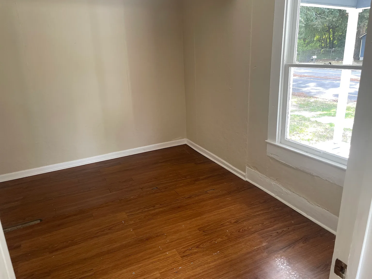 2 bed, 680 sqft, $900 — Photo 2