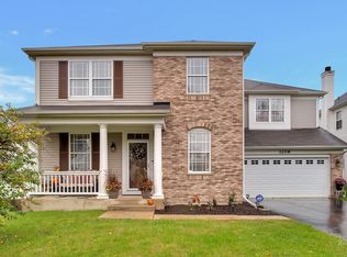 3208 Pleasant Plains Dr, St Charles, IL 60175