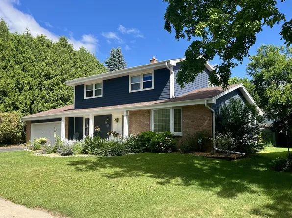 N76W7292 Linden STREET, Cedarburg, WI 53012