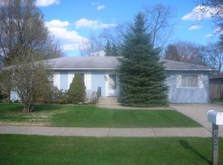 8739 Melvina Ave, Oak Lawn, IL 60453