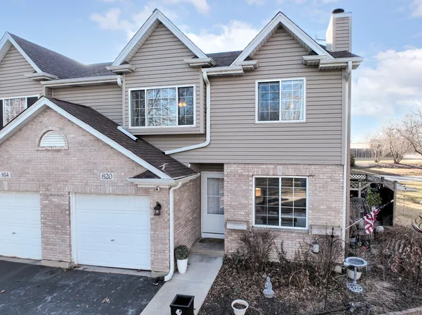 820 N 1st St #820, Elburn, IL 60119