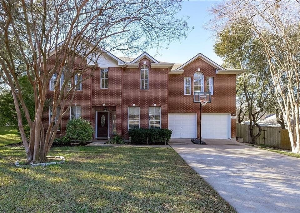 1st image of 1911 Holly Hill Dr