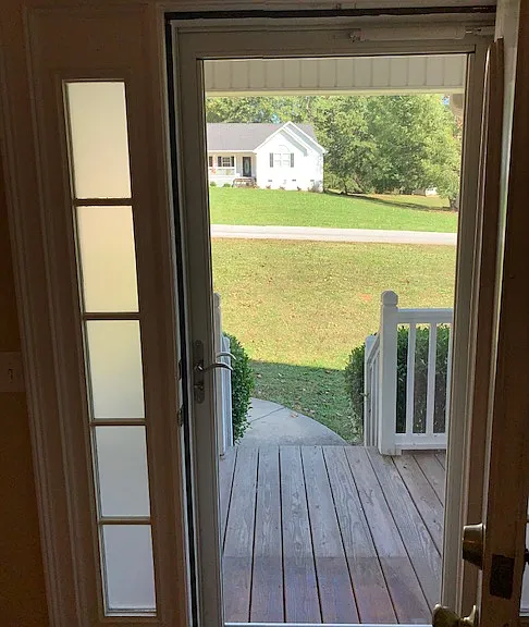 98 Charles Dr — Photo 23