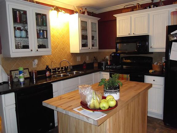 2nd image of 3075 W Dugger Ave