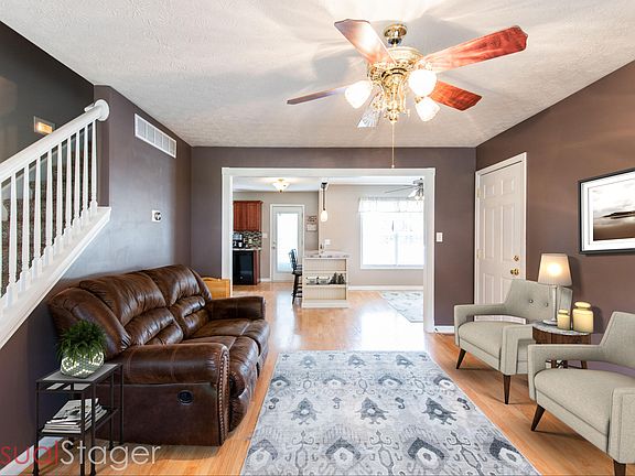3rd image of 7210 Oakburn Dr