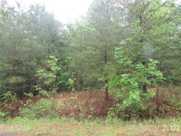 3163 Lake Dr, Morganton, NC 28655