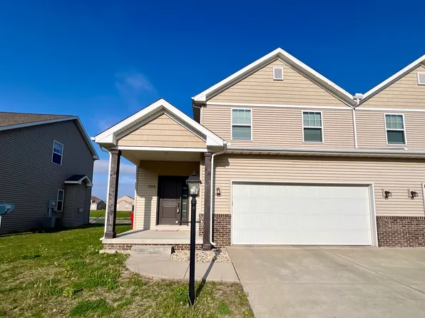 1312 Myrtle Beach Ave, Champaign, IL 61822
