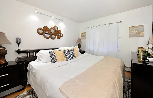 Rented by Corcoran | media 21