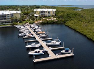 40 Barracuda Ln, Key Largo, FL 33037