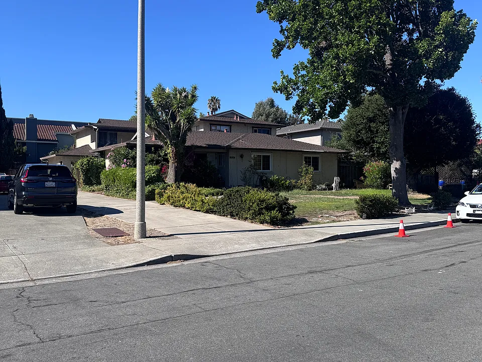 1034 Valerian Way #2