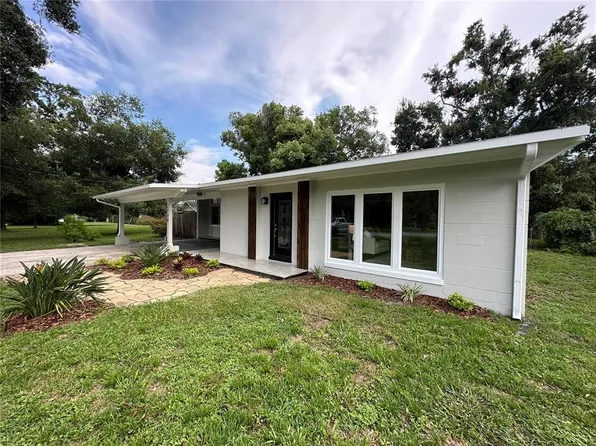 1708 W Country Club Dr, Tampa, FL 33612