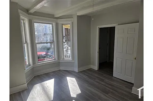 5 Lafayette St Photo 1
