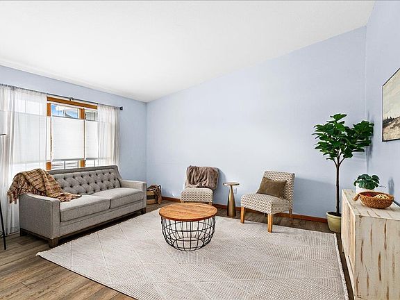 3rd image of 14 Michele Ln #3