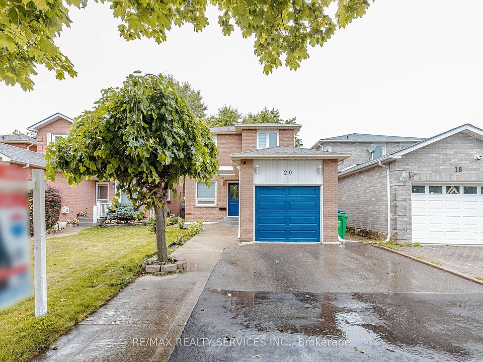 1st image of 20 Murdoch Dr